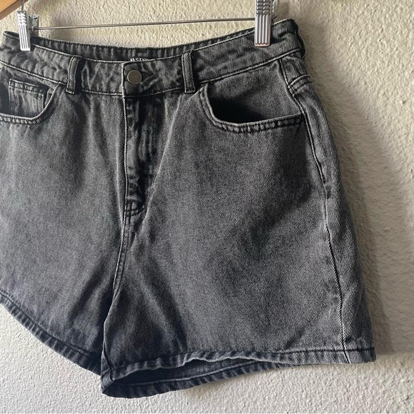 Nasty Gal Baggy Denim Shorts Women’s 10 Black Stonewashed High Waisted Cotton - Picture 6 of 12